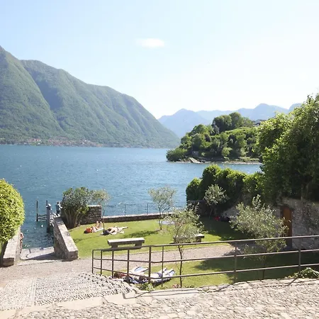 Island Garden - Ossuccio, Tremezzina By Lovecomo * 特雷梅佐